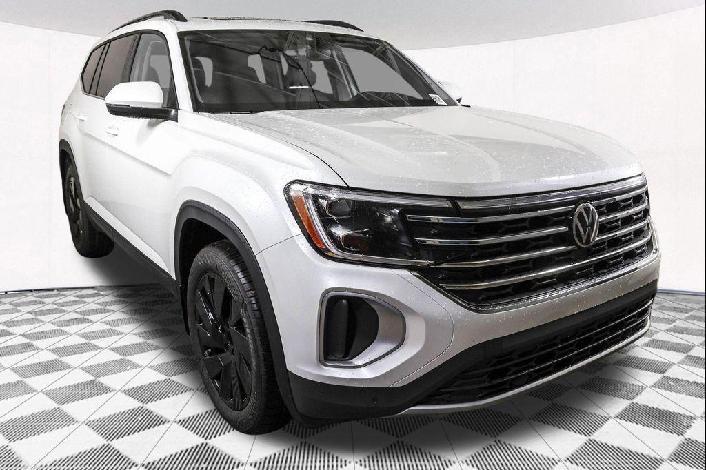 new 2026 Volkswagen Atlas car, priced at $47,178