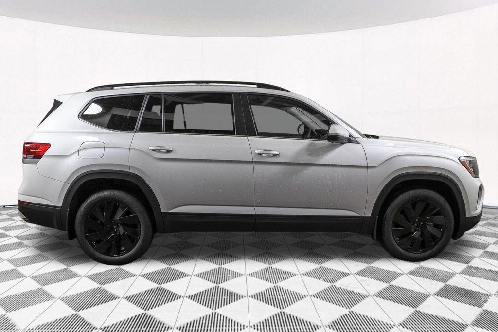 new 2026 Volkswagen Atlas car, priced at $47,178