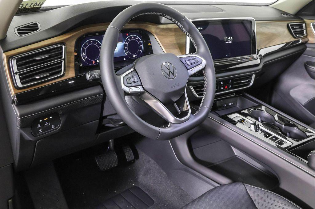 new 2026 Volkswagen Atlas car, priced at $47,178