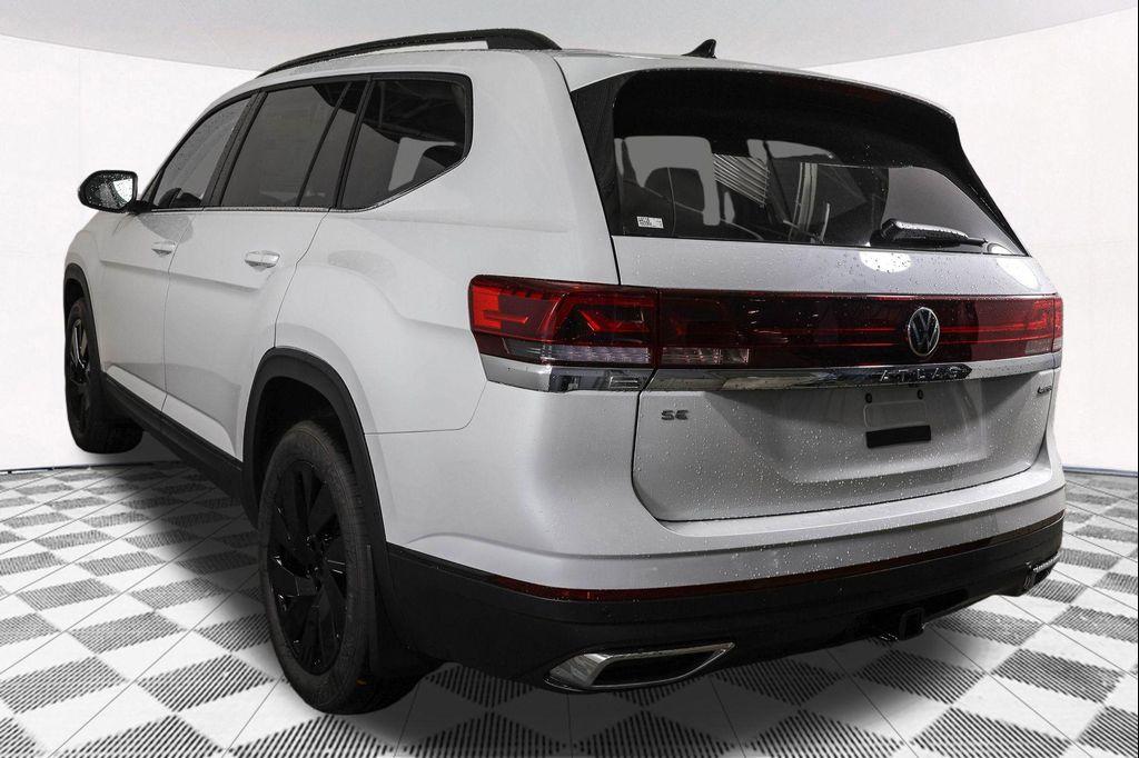 new 2026 Volkswagen Atlas car, priced at $47,178