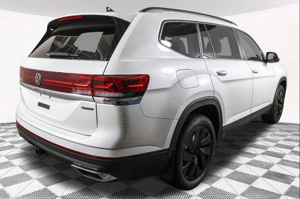 new 2026 Volkswagen Atlas car, priced at $47,178