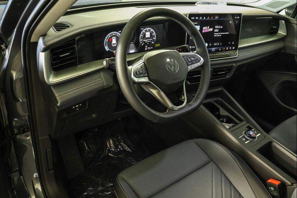 new 2025 Volkswagen Tiguan car, priced at $35,155