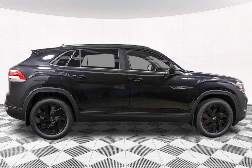 new 2026 Volkswagen Atlas Cross Sport car, priced at $45,751