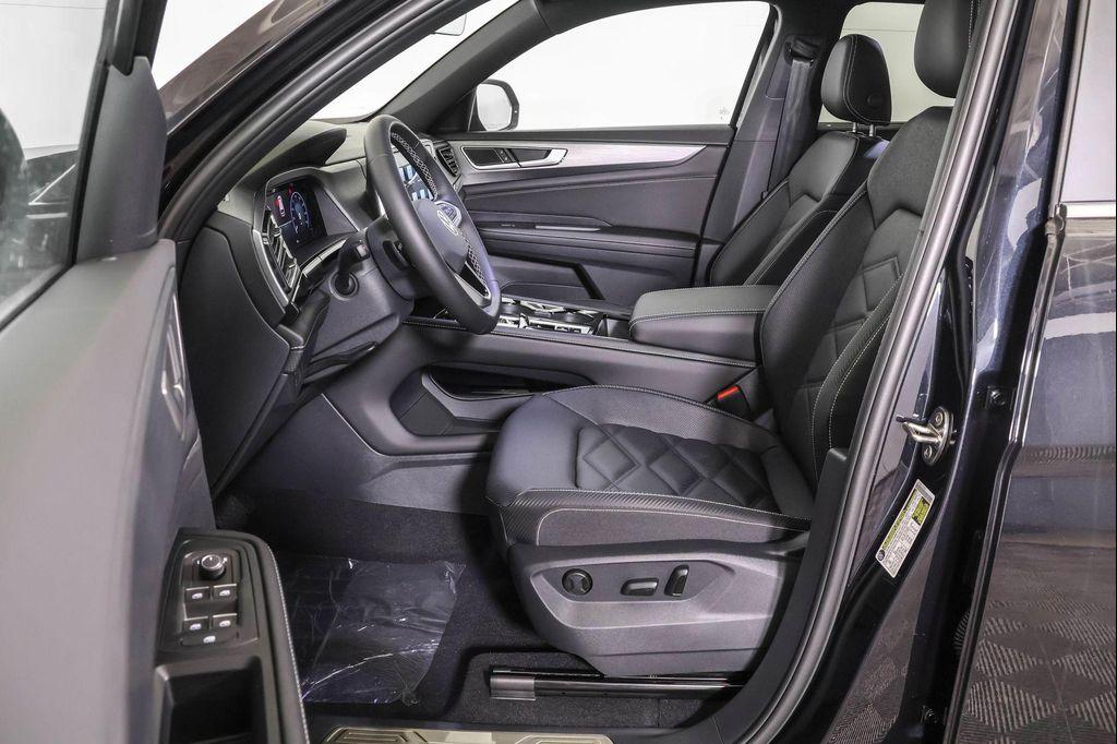 new 2026 Volkswagen Atlas Cross Sport car, priced at $45,751