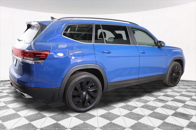 new 2025 Volkswagen Atlas car, priced at $44,573