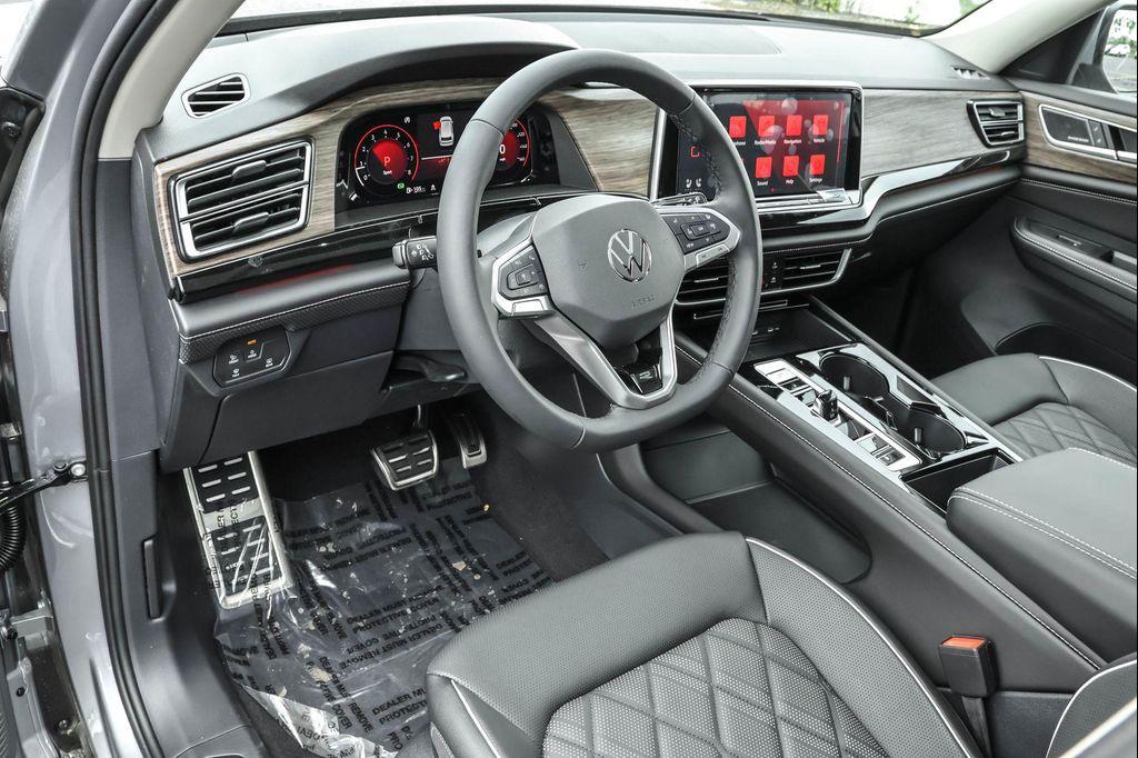 new 2025 Volkswagen Atlas car, priced at $47,411