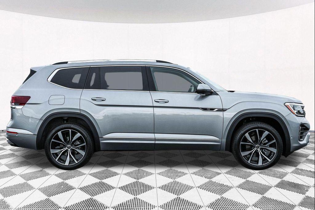new 2025 Volkswagen Atlas car, priced at $47,411