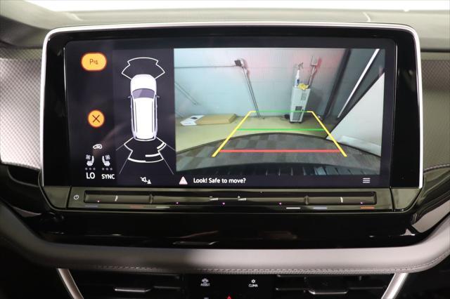used 2024 Volkswagen Atlas car, priced at $38,990