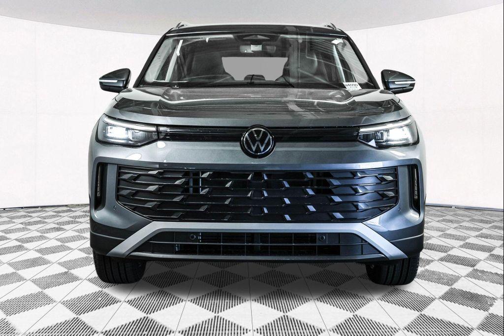 new 2025 Volkswagen Tiguan car, priced at $34,027