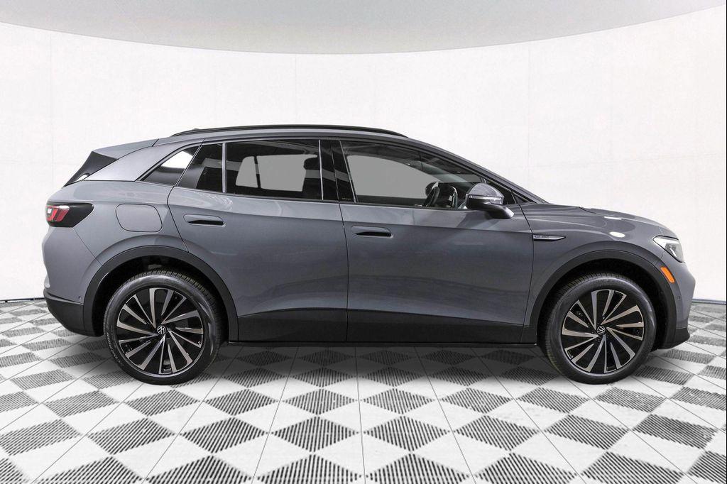 new 2025 Volkswagen ID.4 car, priced at $44,655