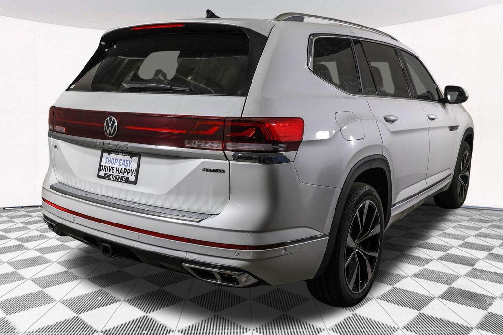 new 2026 Volkswagen Atlas car, priced at $54,716
