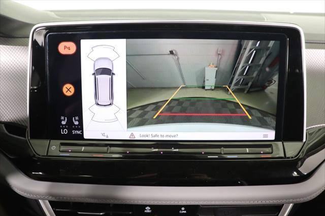 new 2025 Volkswagen Atlas car, priced at $45,350