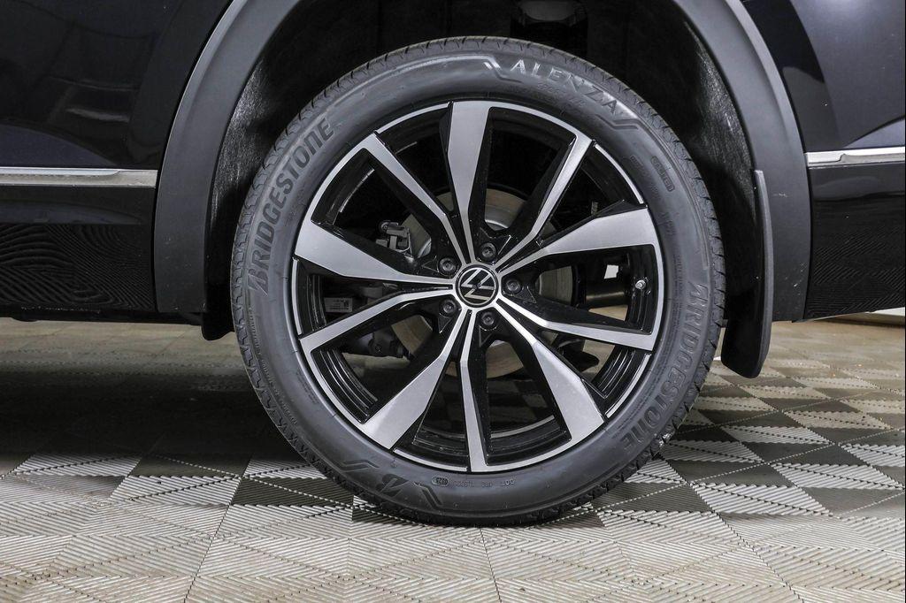 new 2026 Volkswagen Atlas car, priced at $54,732