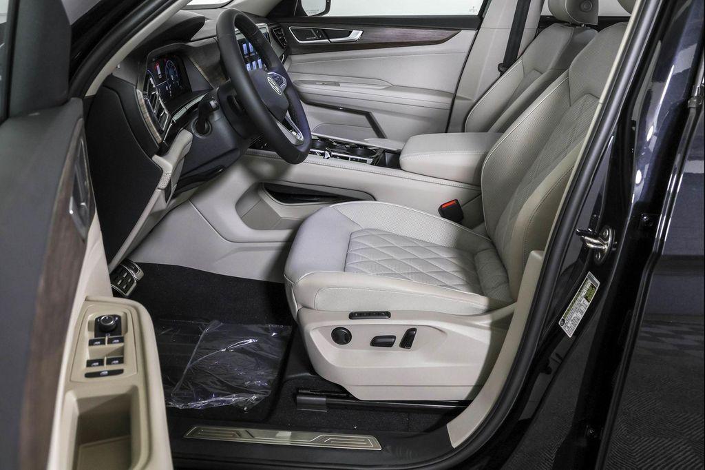 new 2026 Volkswagen Atlas car, priced at $54,732