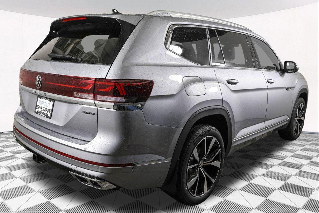 new 2026 Volkswagen Atlas car, priced at $54,091