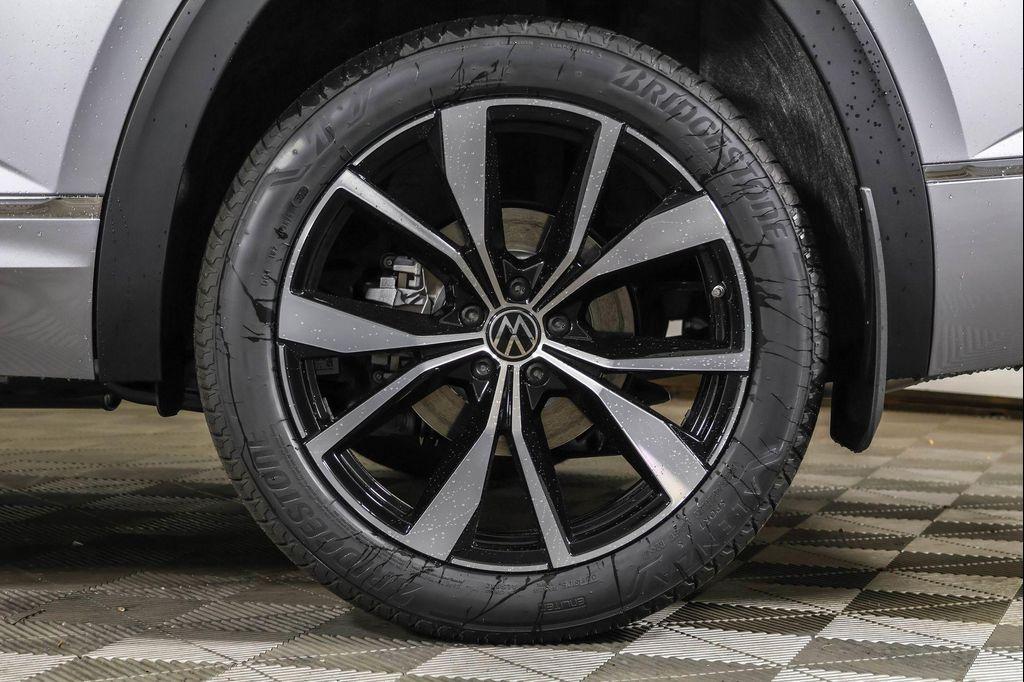 new 2026 Volkswagen Atlas car, priced at $54,091