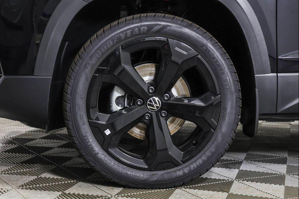 new 2025 Volkswagen Taos car, priced at $33,045