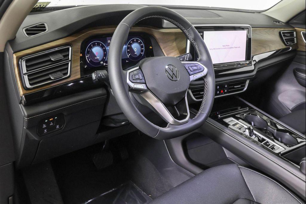 new 2026 Volkswagen Atlas car, priced at $47,369