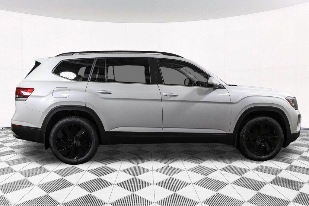 new 2026 Volkswagen Atlas car, priced at $47,369