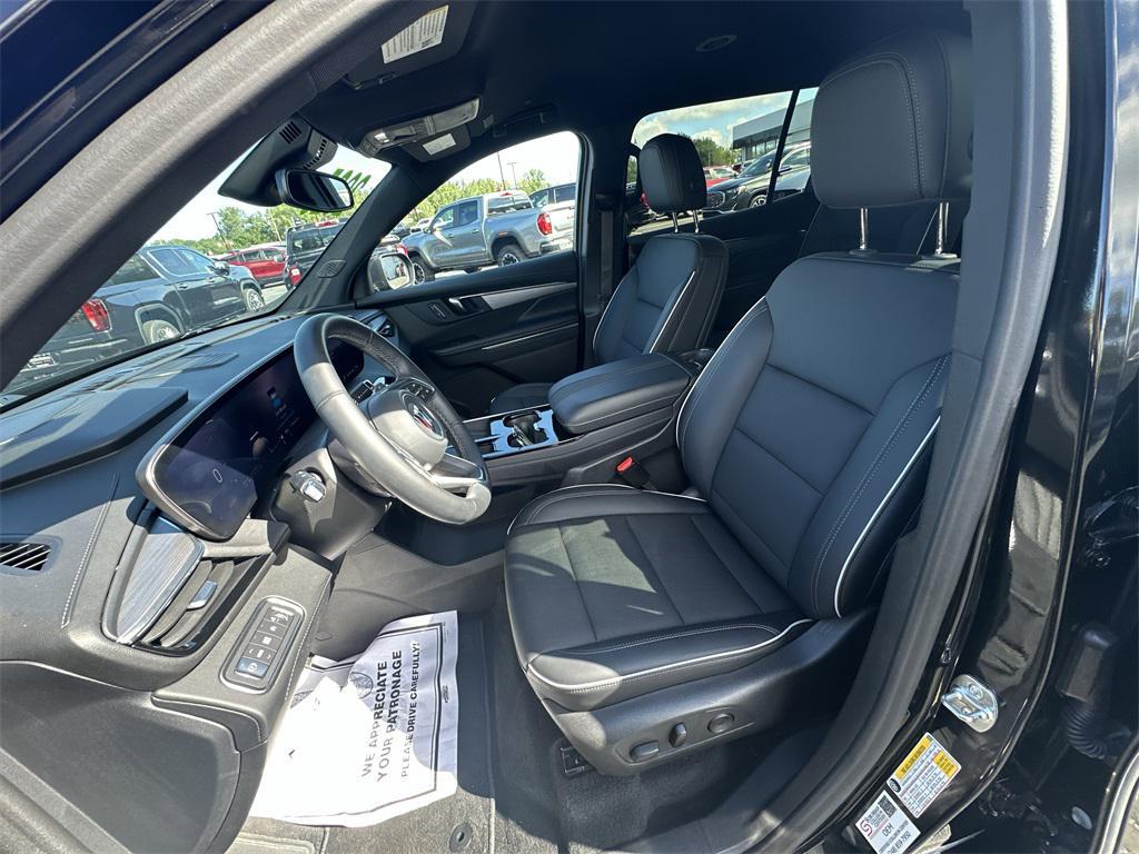 used 2025 Buick Enclave car, priced at $44,999