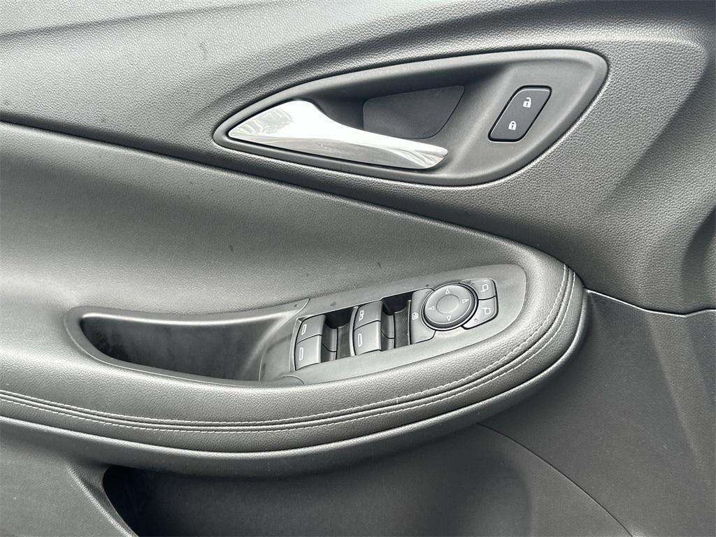 used 2024 Buick Encore GX car, priced at $21,975