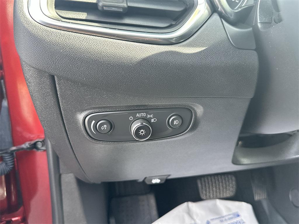used 2024 Chevrolet Equinox car, priced at $27,500