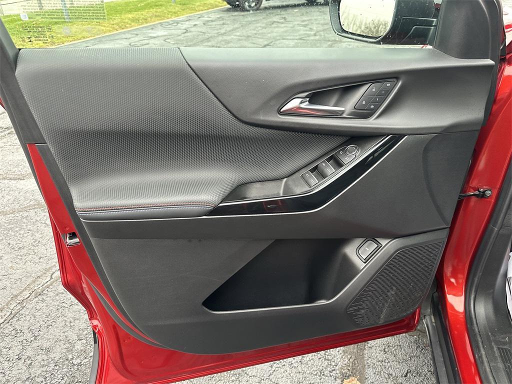 used 2025 Chevrolet Equinox car, priced at $32,490