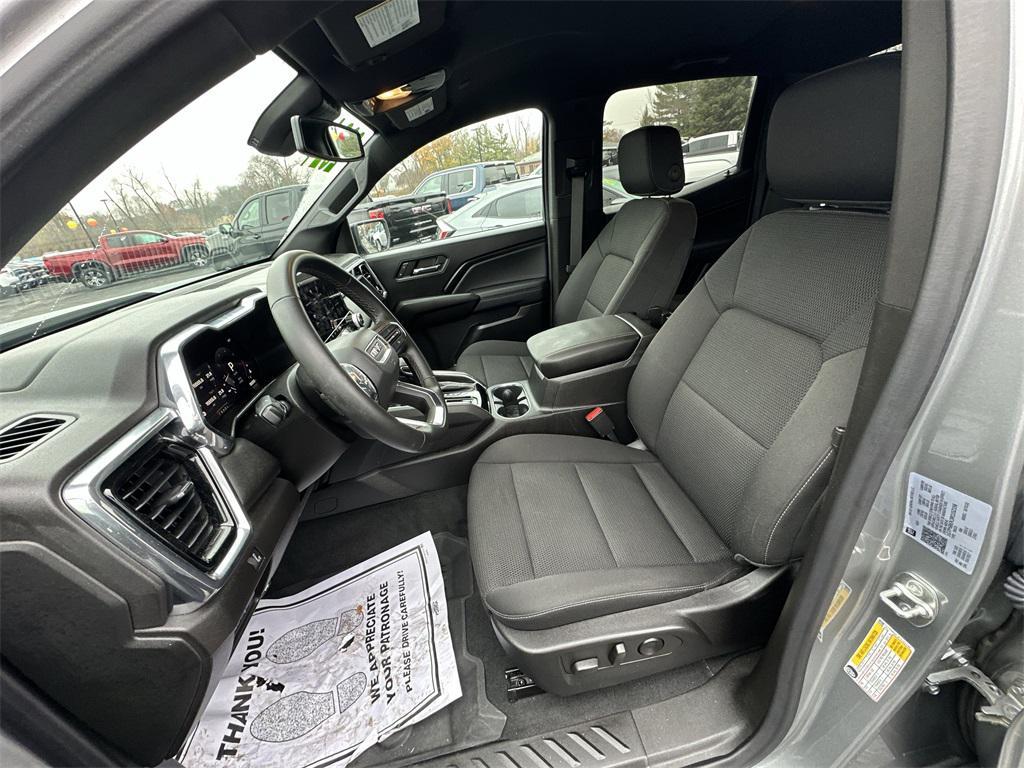 used 2024 GMC Canyon car, priced at $34,780