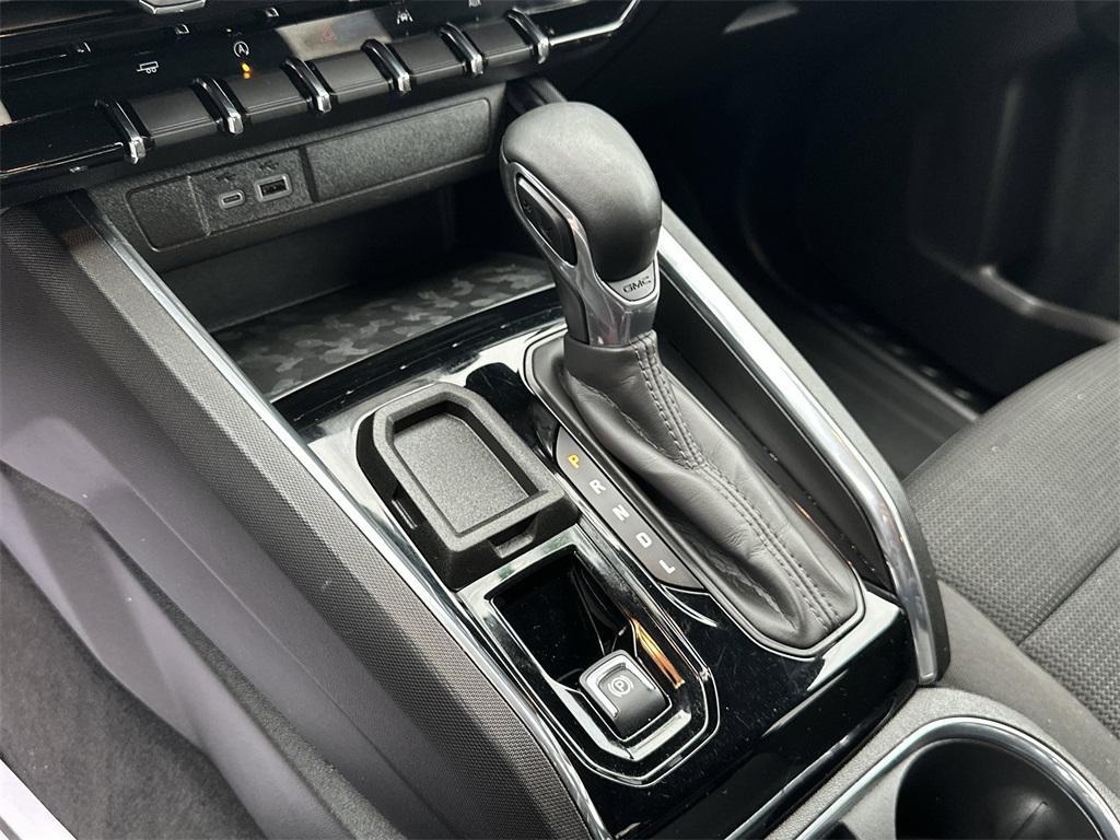 used 2024 GMC Canyon car, priced at $34,780