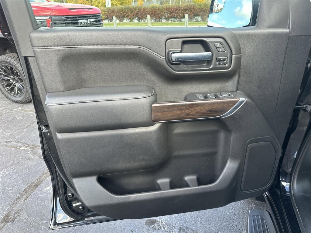 used 2021 GMC Sierra 1500 car, priced at $39,369