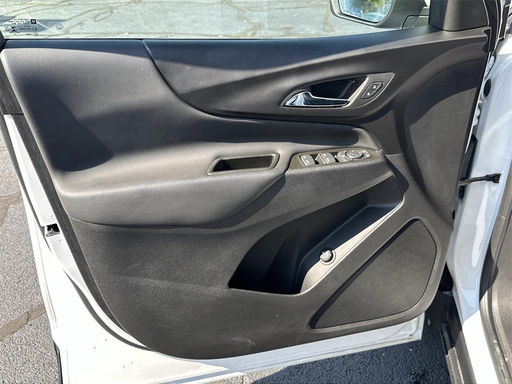 used 2022 Chevrolet Equinox car, priced at $21,995