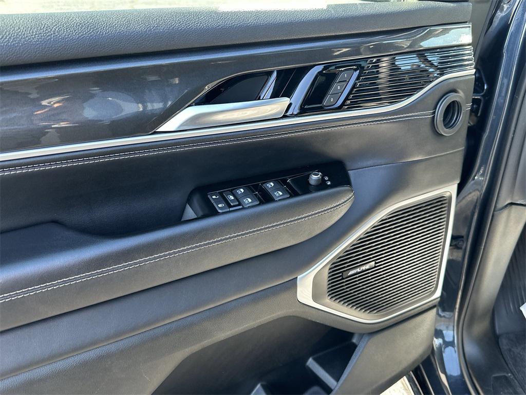 used 2023 Jeep Wagoneer car, priced at $37,495