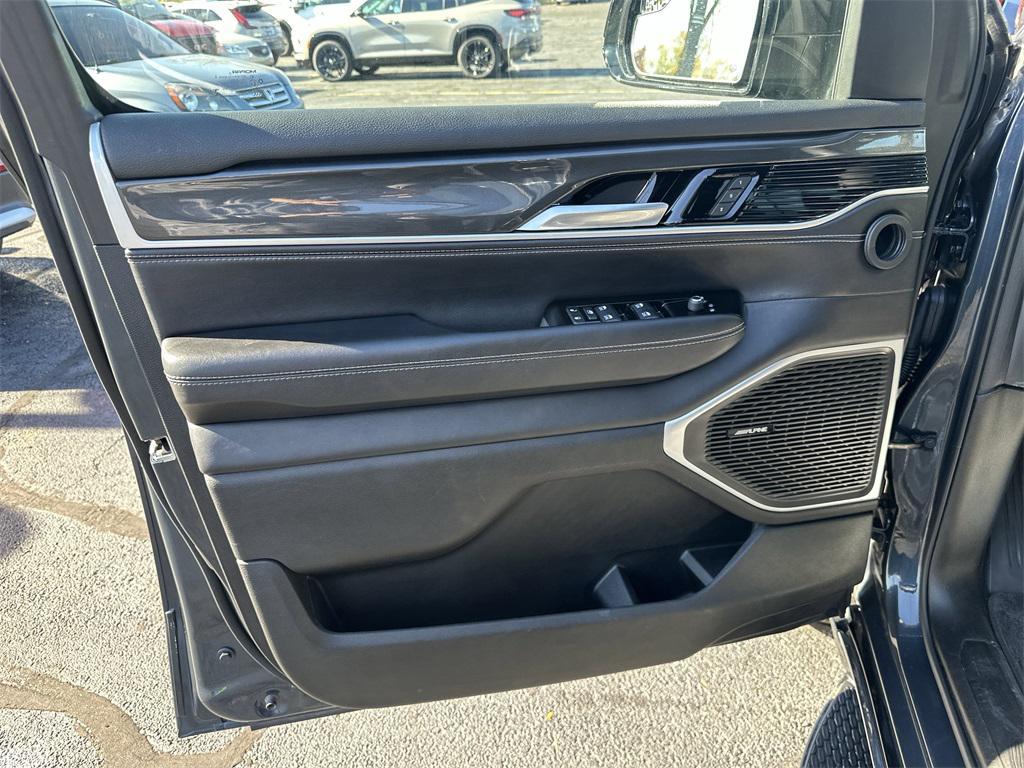 used 2023 Jeep Wagoneer car, priced at $37,495