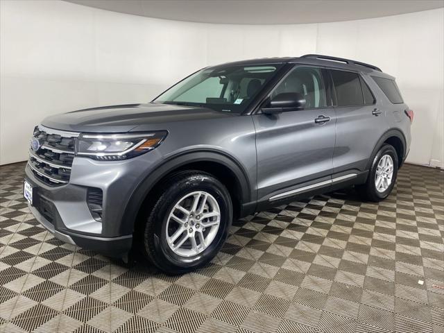 used 2025 Ford Explorer car, priced at $40,619