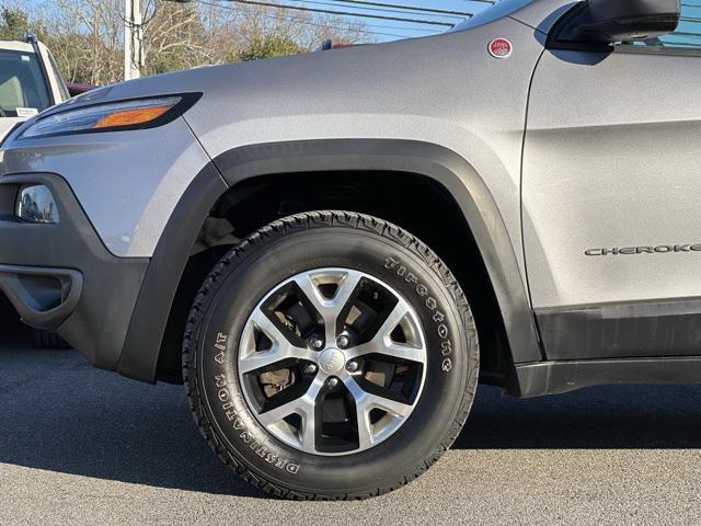 used 2018 Jeep Cherokee car, priced at $18,698