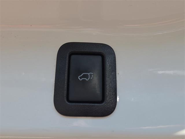 used 2018 Toyota Highlander car, priced at $19,998