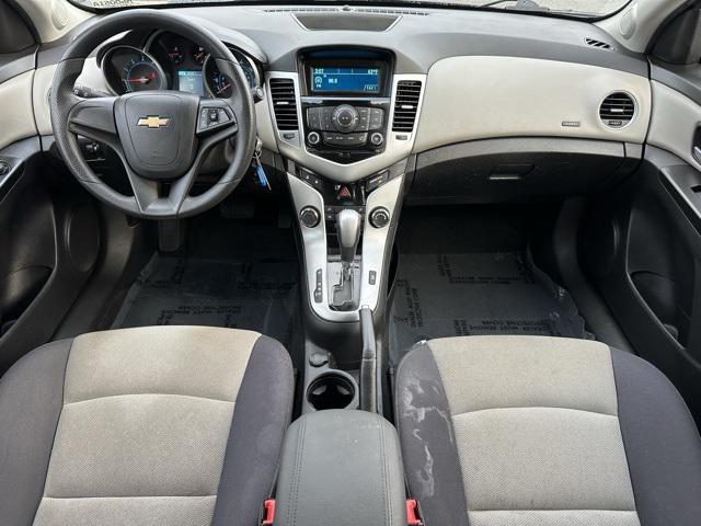 used 2014 Chevrolet Cruze car, priced at $7,888