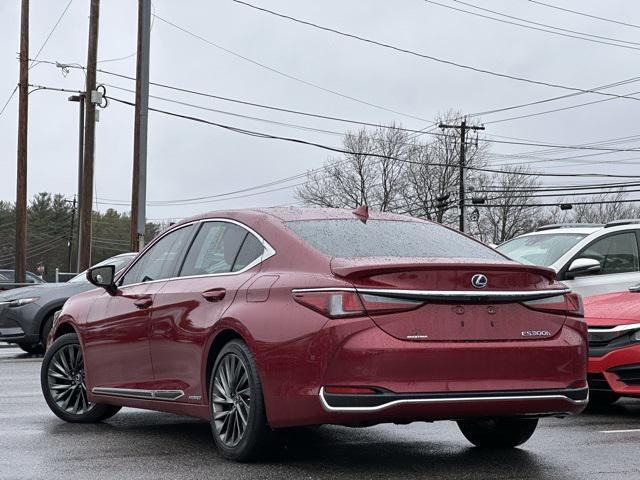 used 2019 Lexus ES 300h car, priced at $25,998