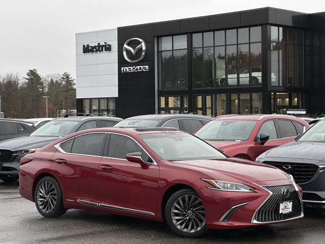 used 2019 Lexus ES 300h car, priced at $25,998