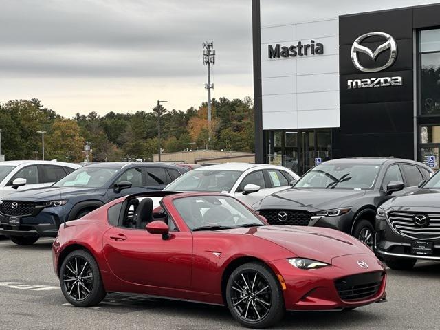 new 2024 Mazda MX-5 Miata RF car