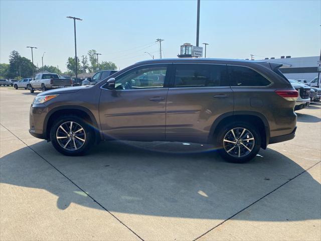 used 2017 Toyota Highlander car, priced at $26,560