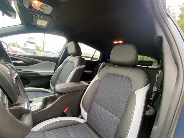 new 2025 Buick Envista car, priced at $25,685