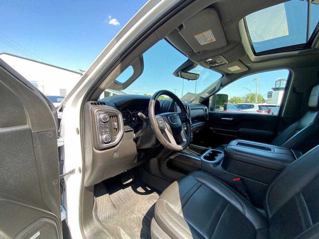 used 2022 GMC Sierra 2500 car, priced at $50,400