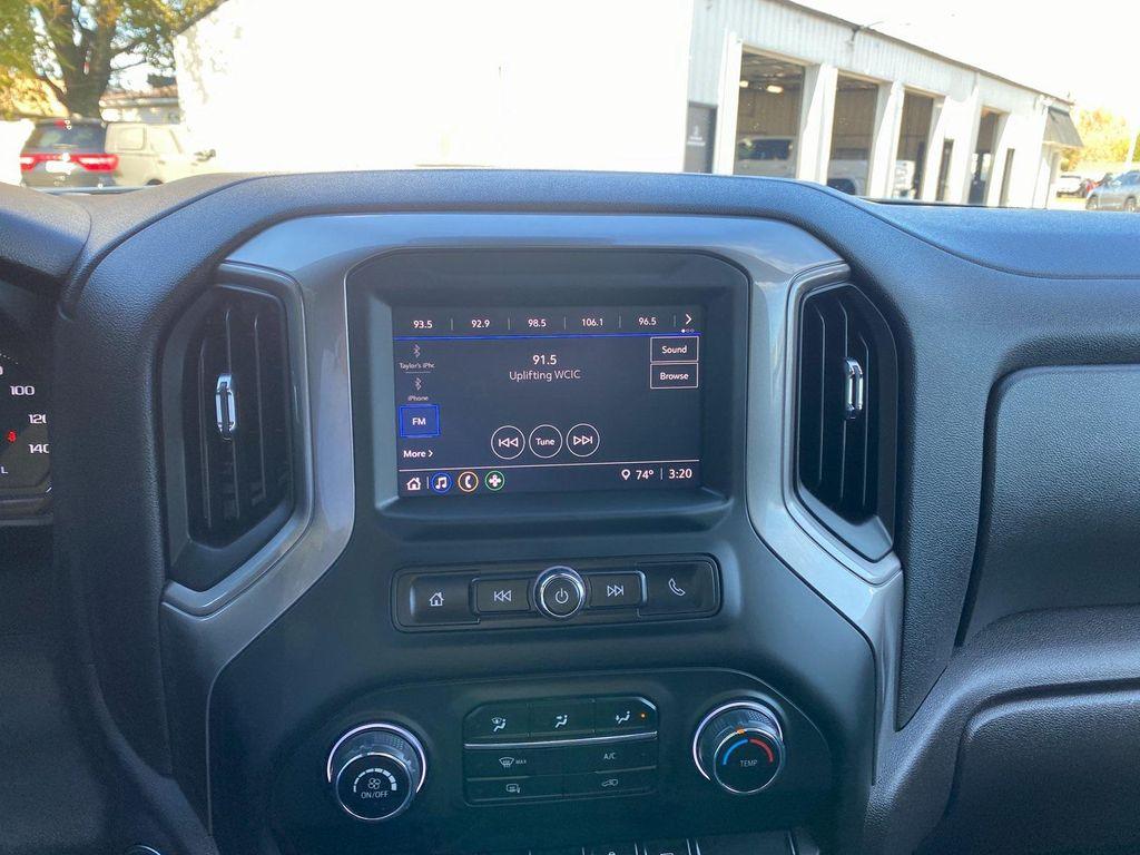 used 2024 Chevrolet Silverado 1500 car, priced at $27,160