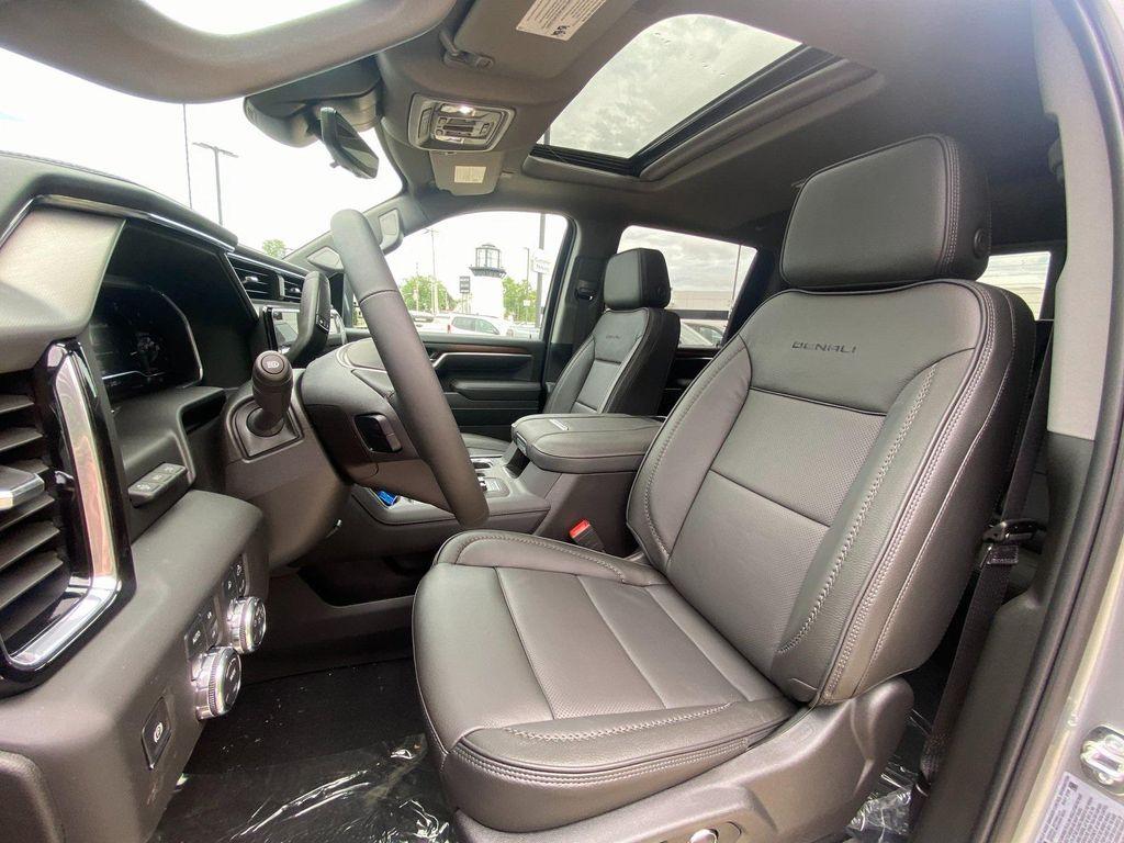 new 2025 GMC Sierra 2500 car, priced at $79,915