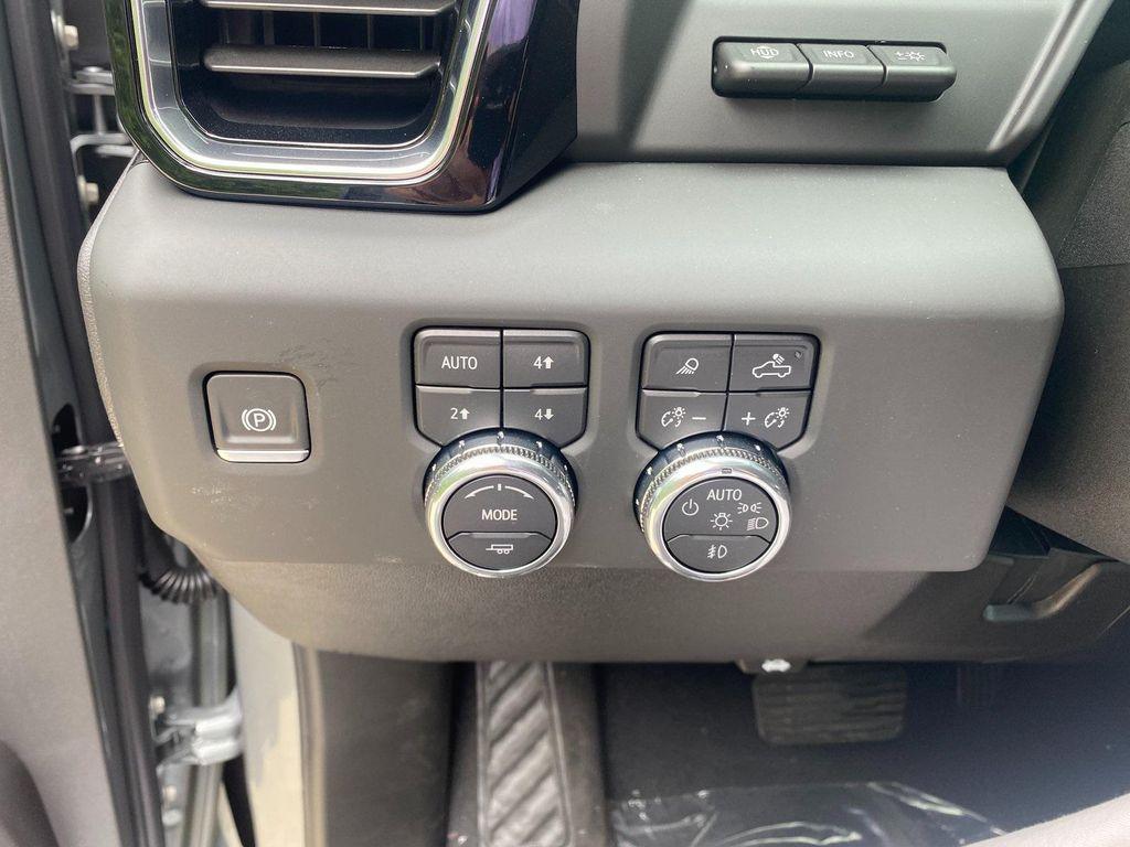 new 2025 GMC Sierra 2500 car, priced at $79,915