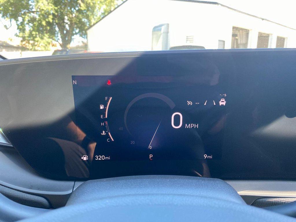 new 2025 Buick Envista car, priced at $25,385