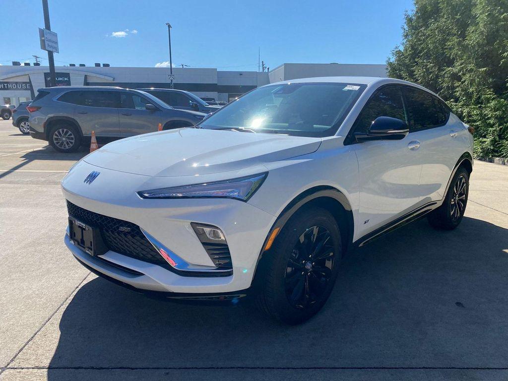 new 2025 Buick Envista car, priced at $25,385