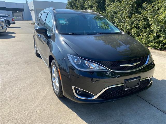 used 2018 Chrysler Pacifica car, priced at $16,400