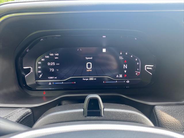 used 2023 GMC Yukon XL car, priced at $68,900